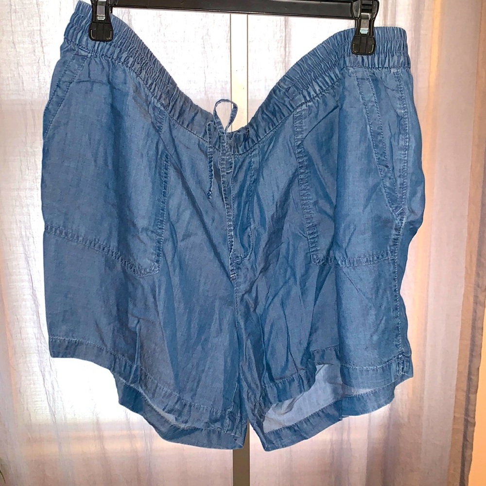 Old Navy Elastic Waist Shorts